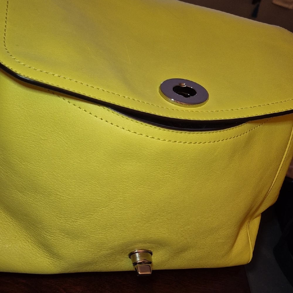 Coach Legacy Glove Tanned Leather Crossbody - Picture 6 of 12
